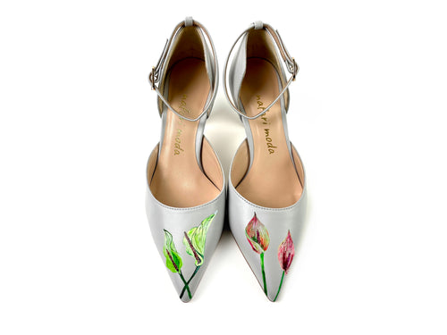 handpainted Italian comfortable gray heels pumps with flower design
