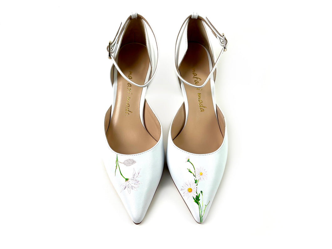 handpainted Italian comfortable manarola pumps heels with flower design