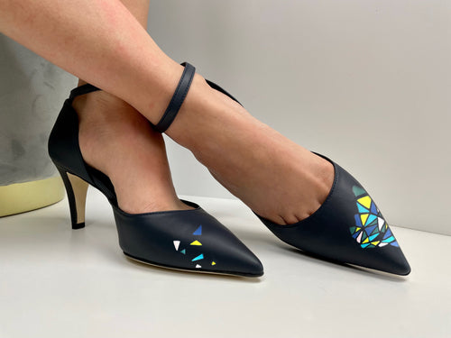 handpainted Italian comfortable navy blue pumps heels with pattern design