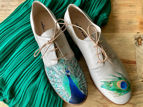 handpainted Italian comfortable oxford ivory shoes with peacock design