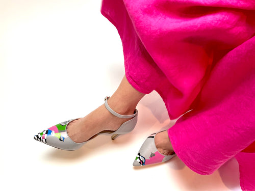handpainted Italian comfortable gray heels pumps with lips design